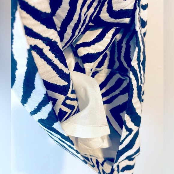 Michael KORS women black white zebra print sheath dress sleeveless size 10 EUC - Picture 9 of 9